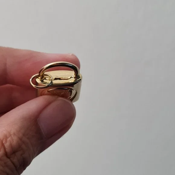 18k gold pendant with unique design - Picture 5 of 16